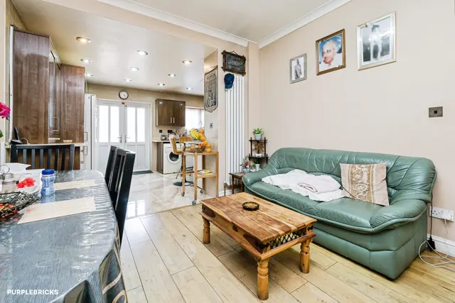 Castleton Road, Ilford, IG3, photo 3