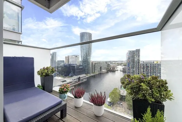 Pan Peninsula Square, London, E14, photo 2