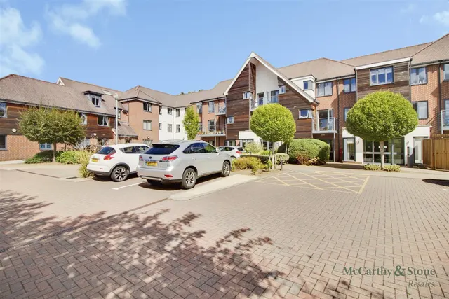 Darkes Lane, Potters Bar, EN6, photo 2