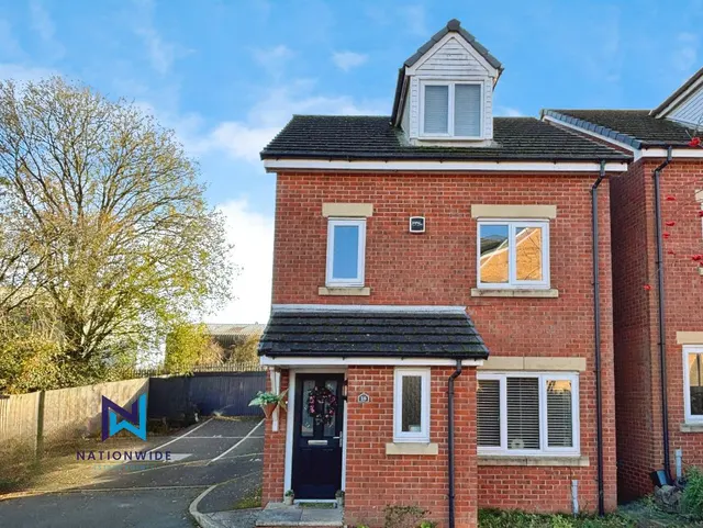 Bradley Close, Wigan, Lancashire, WN6 0GL, photo 1