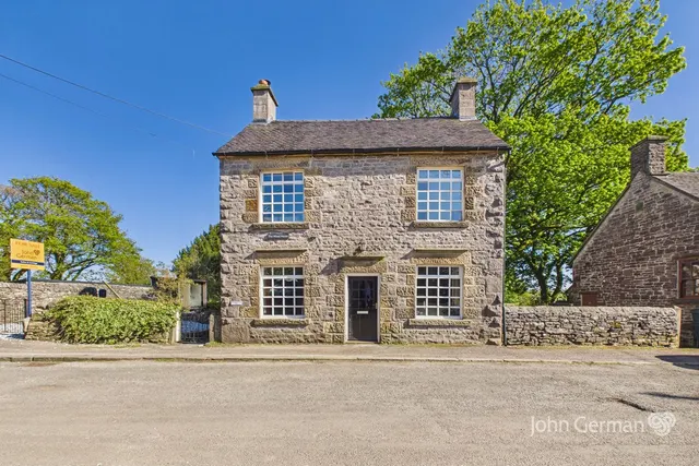 Wetton, Ashbourne, photo 1