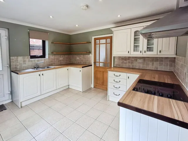 Coronation Road, Corby Glen, NG33, photo 2