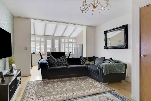 The Moors, Redhill, RH1, photo 3