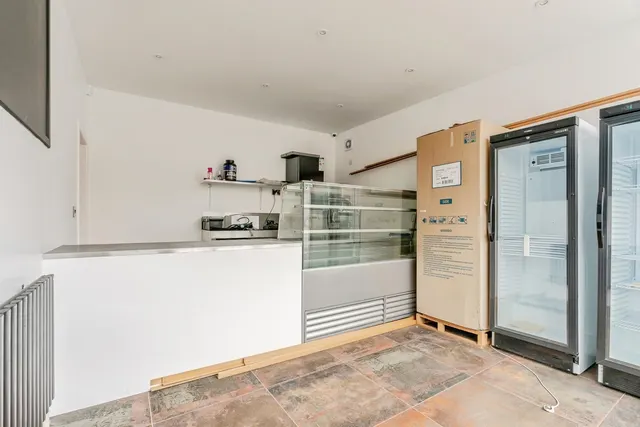 Skipton Road, Barnoldswick, BB18, photo 3