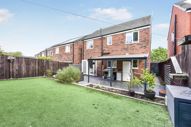 Spitfire Road, Sheffield, S13, photo 2