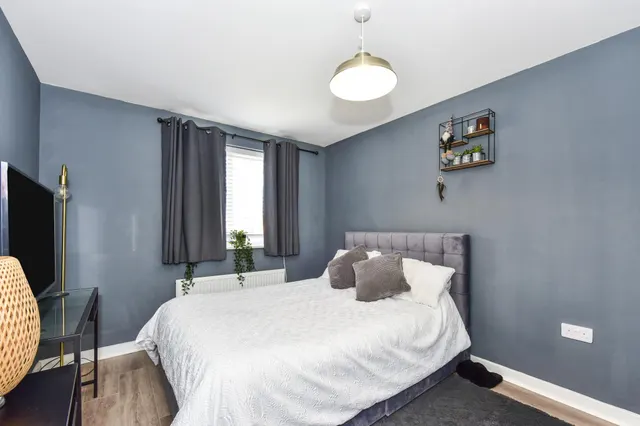 Spitfire Road, Sheffield, S13, photo 3