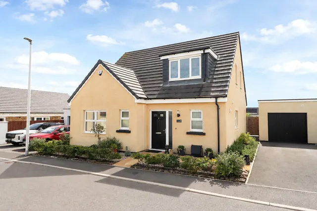 Holly Avenue, Appledore, EX39, photo 1