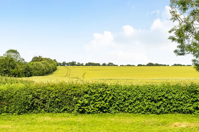 Photo 2 — Oast Kiln House Woodhill Lane, Long Sutton, Hook, RG29 1SU