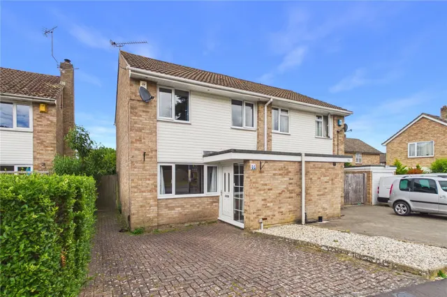Sutton Road, Speen, RG14, photo 1