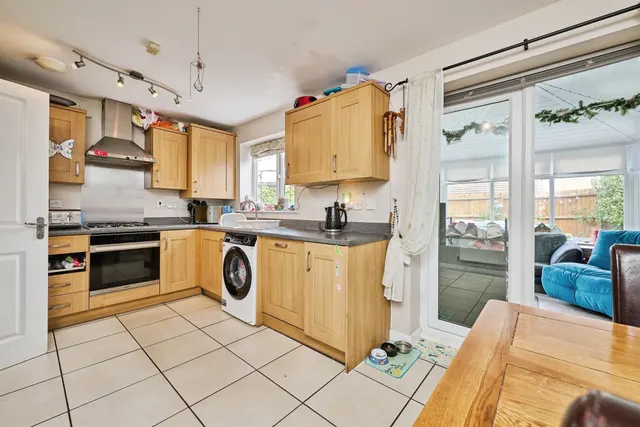 Baroness Way, Peterborough, PE6, photo 2