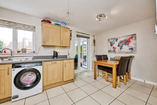 Baroness Way, Peterborough, PE6, photo 3