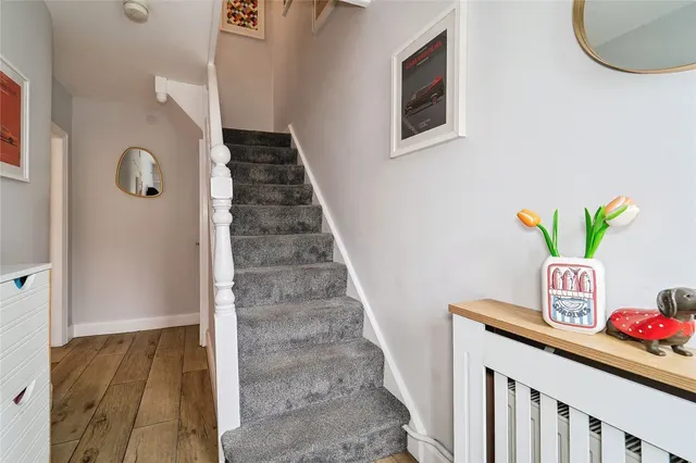 Portfield Avenue, Haverfordwest, SA61, photo 2
