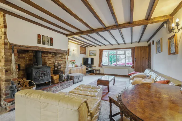 Photo 3 — Greenlands Lane, Great Missenden, HP16
