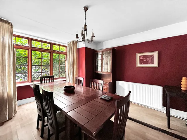 Church Square, Bodmin, PL31, photo 3