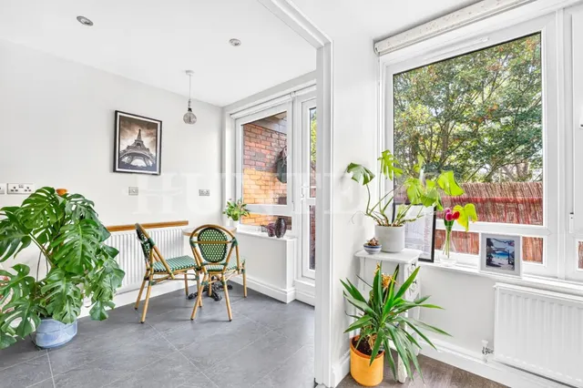 Reedham Close, London, N17, photo 1