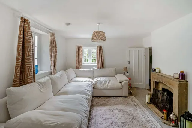 Photo 3 — Dunsfold Road, Loxhill, Godalming, Surrey, GU8 4BL