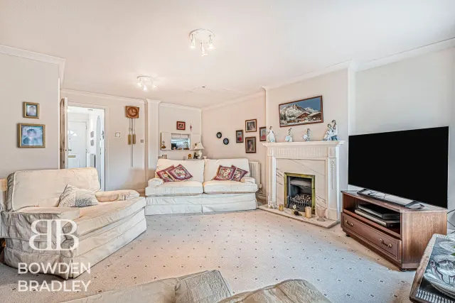 Long Green, Chigwell, IG7, photo 2