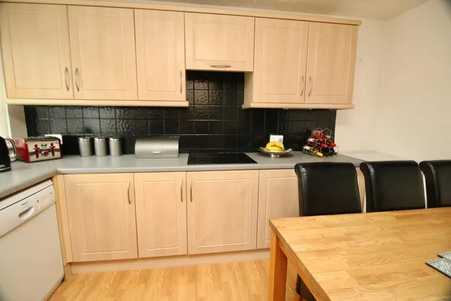Photo 3 — Oak Road, Cumbernauld, G67 3LG
