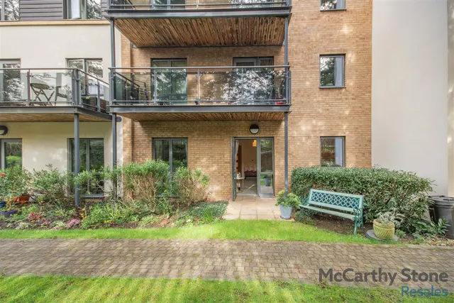 St. Georges Road, Cheltenham, GL50, photo 2