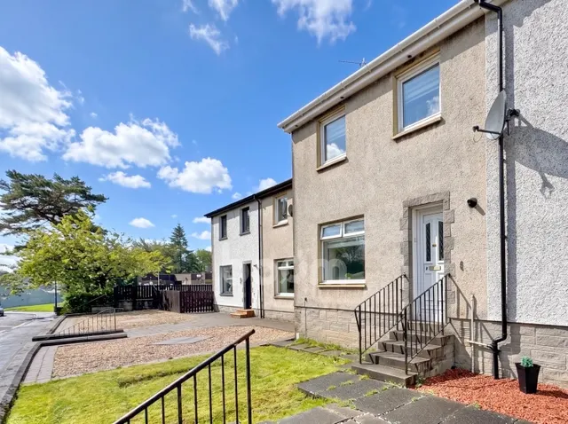 Avils Place, Kilbirnie, KA25, photo 1