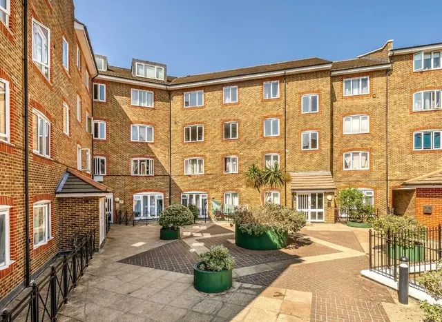 Church Road, Acton, W3, photo 1