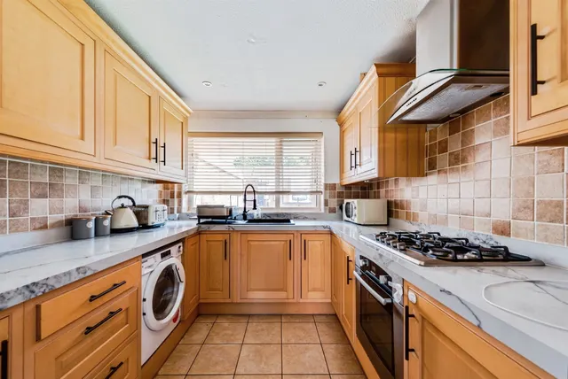 Photo 2 — Francis Little Drive, ABINGDON