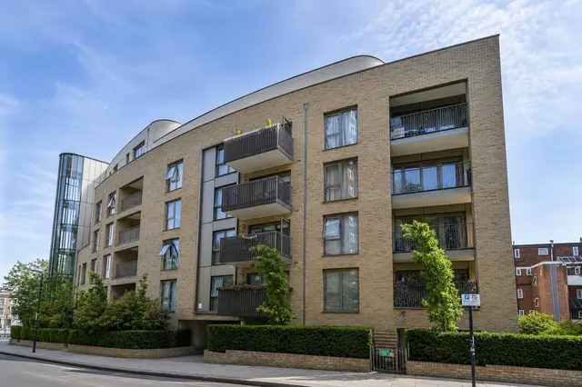 Lawn Road, Belsize Park, London NW3 2EN, photo 1