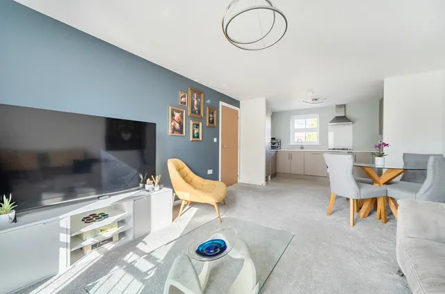 Photo 2 — Bremner Way, Wokingham, Berkshire, RG40 1LA