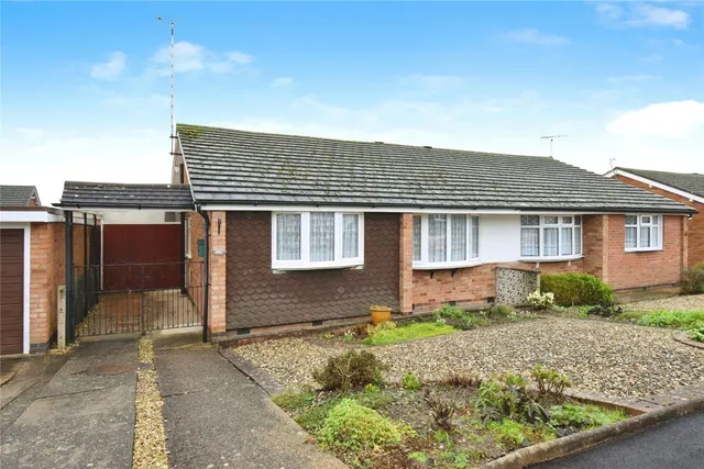 Buckfast Close, Wigston, LE18, photo 1