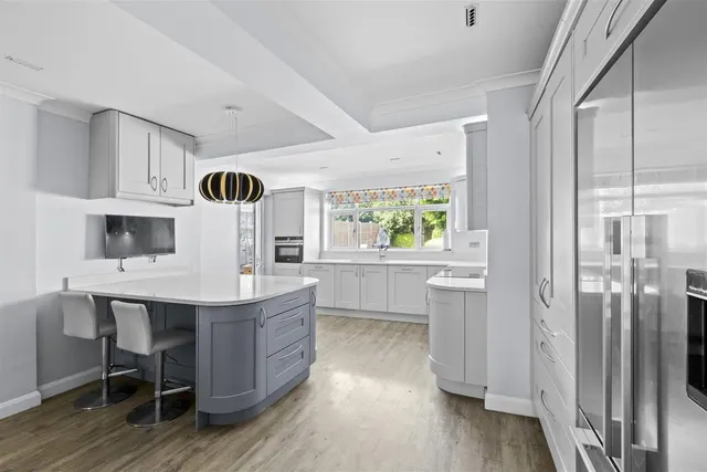 Cressex Road, High Wycombe, HP12, photo 3