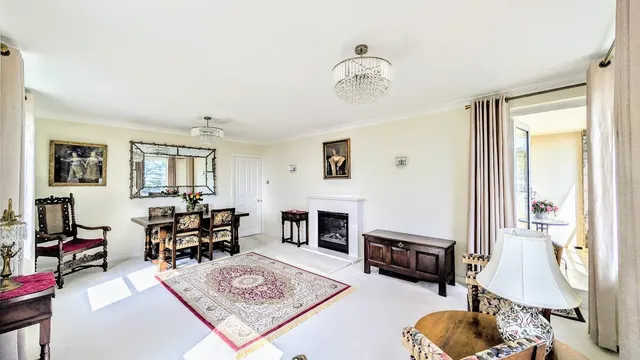West Parade, Worthing, BN11, photo 3