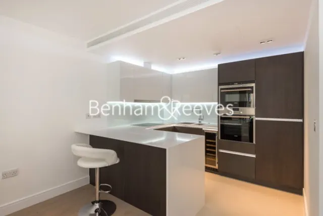 Kew Bridge Road, Brentford, TW8, photo 2
