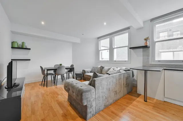 Photo 3 — Flat 8, 32 High Holborn, London