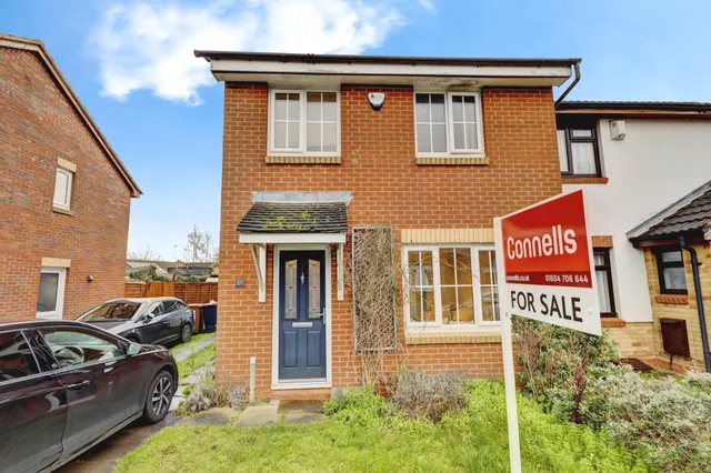 Casterbridge Court, Hardingstone, NN4, photo 1