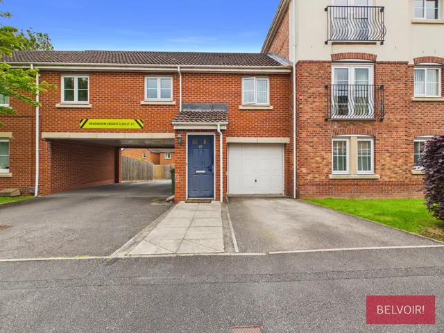 Pendinas, Wrexham, LL11, photo 1