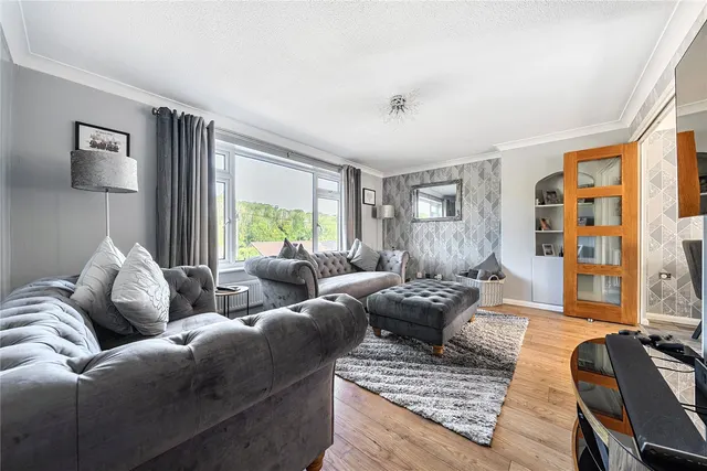 Photo 3 — Flamborough Close, Westerham, Kent, TN16