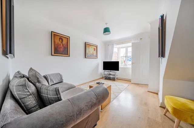 Newby Close, Kingswood, HU7, photo 3