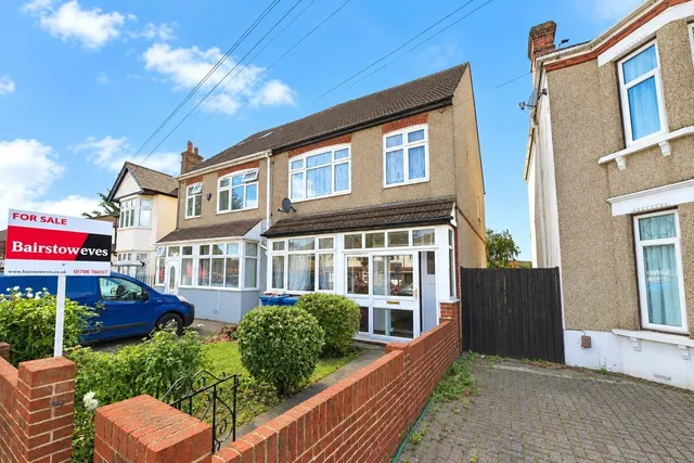 Mawney Road, Romford, RM7, photo 1
