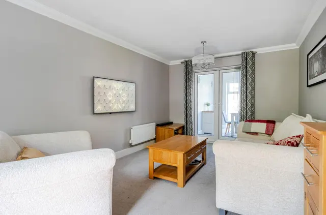 Avenue De Gien, Malmesbury, SN16, photo 3