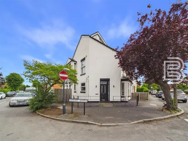 Dunsmore Avenue, Rugby, photo 1