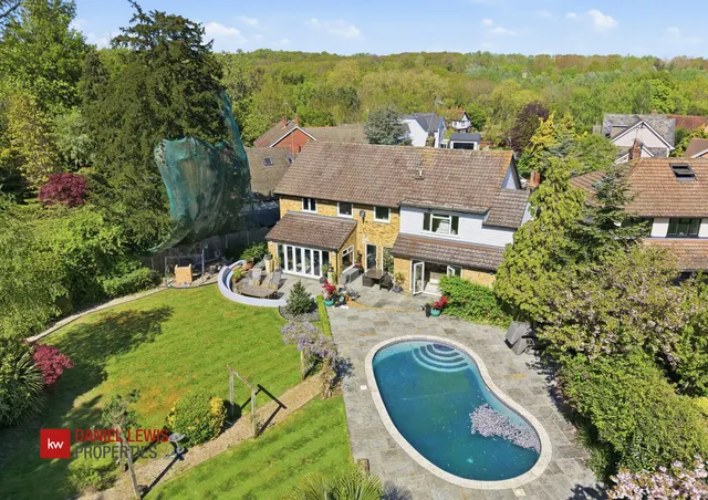 Ripley View, Loughton, IG10, photo 2
