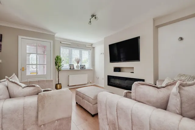 Avington Close, West Derby, L12, photo 2