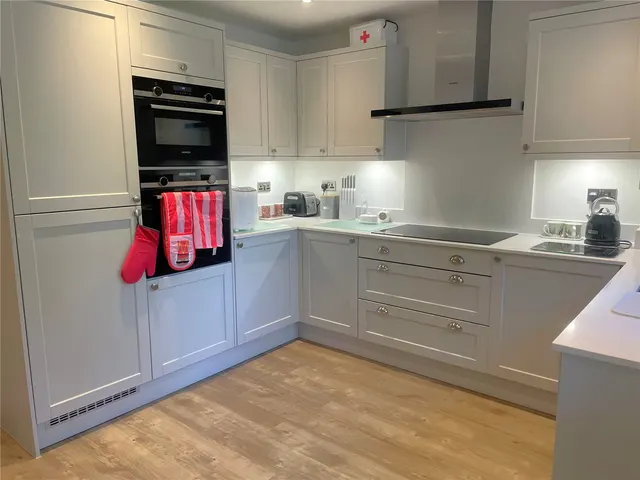 Furze Lane, East Grinstead, RH19, photo 2