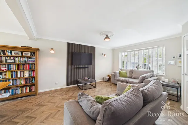 Whitley Spring Crescent, Ossett, WF5, photo 3