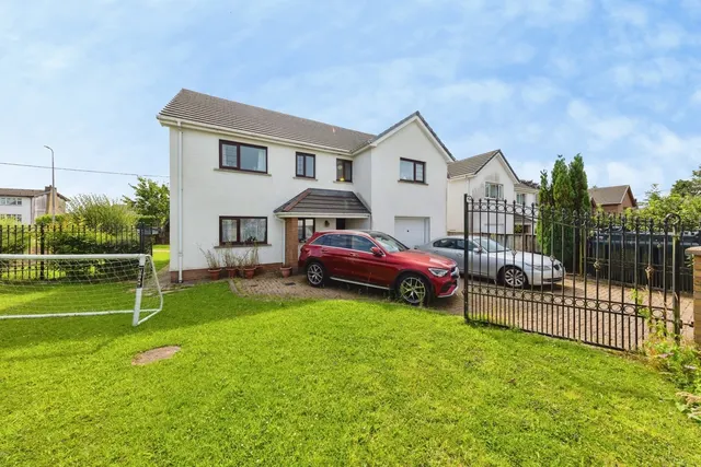 Maes Brynglas, Peniel, SA32, photo 1