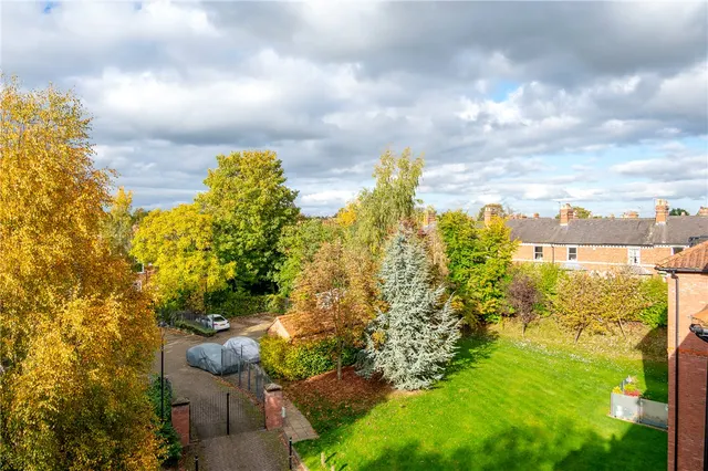 The Avenue, York, YO30, photo 3