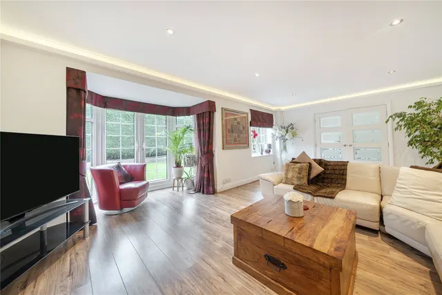Photo 2 — Forest Ridge, Keston Park, BR2