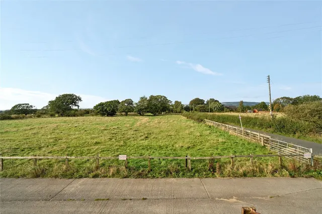 Ribblesdale Place, Osbaldeston, BB2, photo 3
