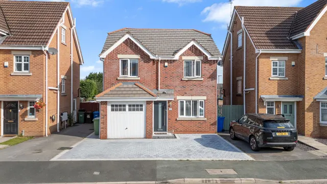 Weavermill Park, Ashton-In-Makerfield, Wigan, WN4 9EZ, photo 1