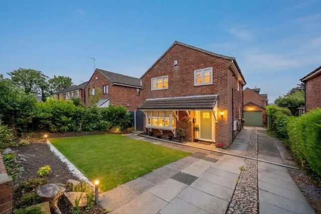 Elmers Green Lane, Skelmersdale, WN8, photo 1
